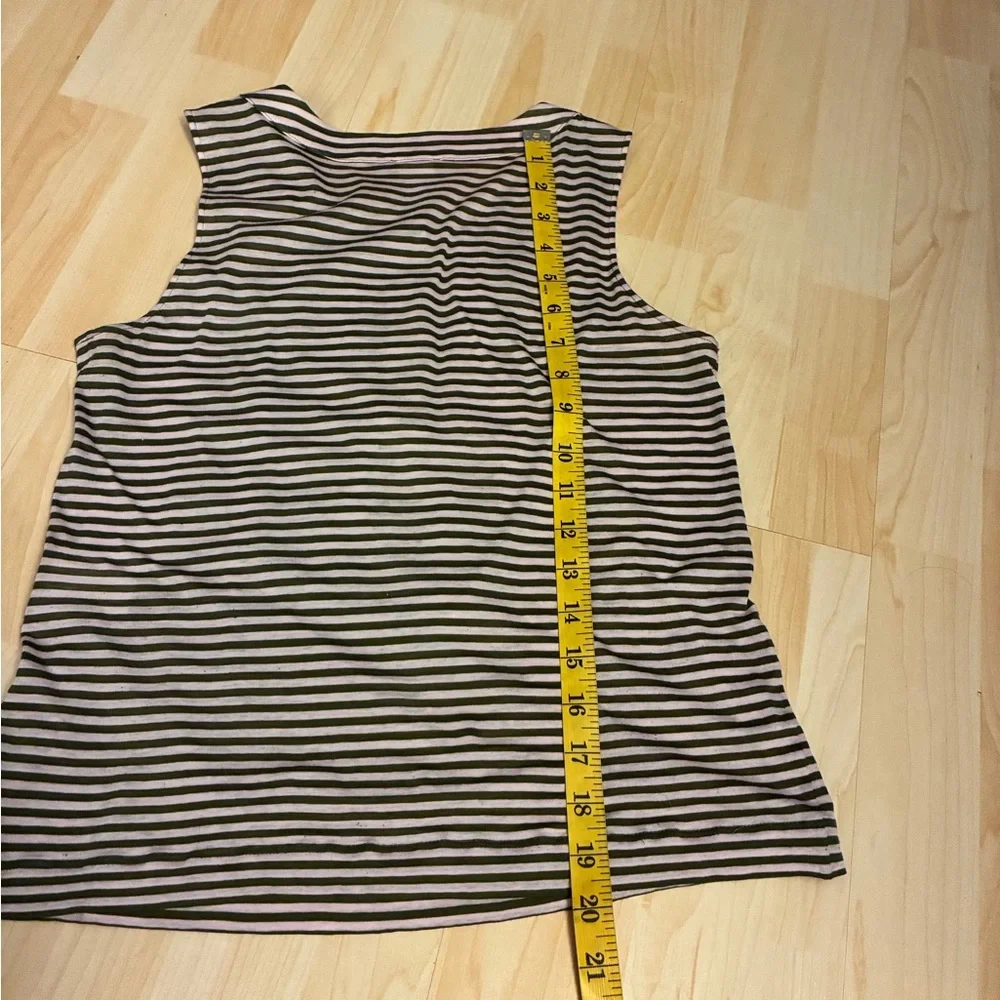 CHANEL 2009 Spring Runway Ruffled Striped Cotton